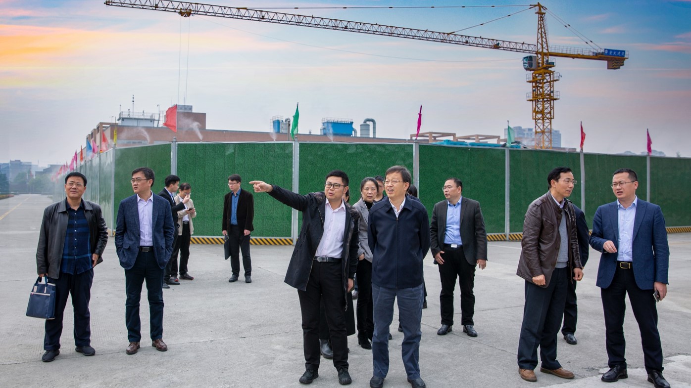 江苏省政府参事调研开元体育-(中国)网站药业，共话川药发展之路