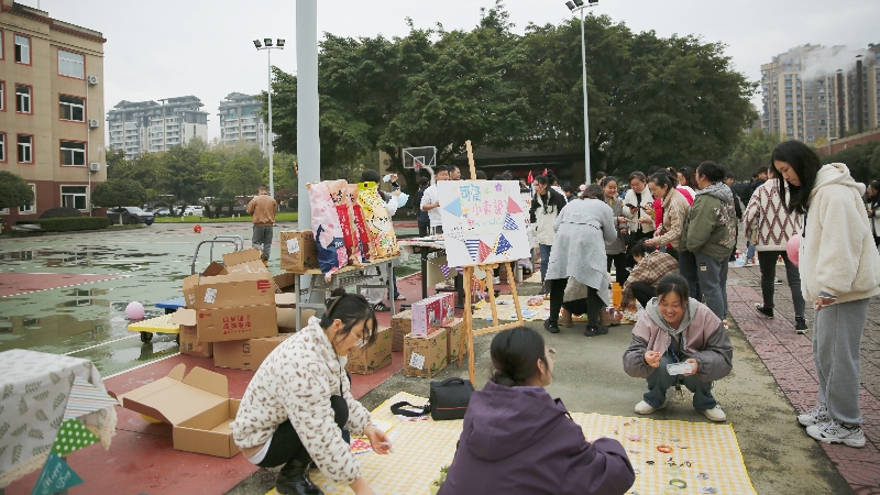 文化周|共享闲置，“集市”行乐，开元体育-(中国)网站开展爱心集市公益活动